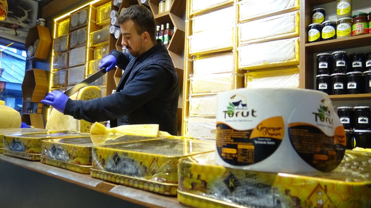 Kars'ta Lezzet Dolu Peynir Molası